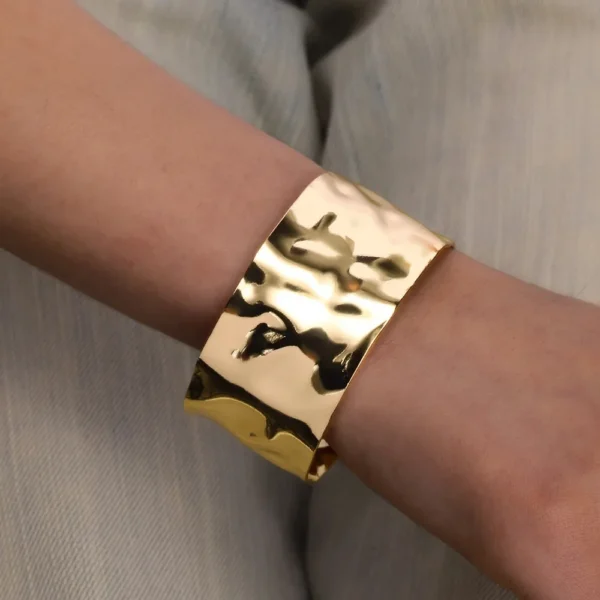 Exquisite Classic Bump Pattern Openning Bangles Bracelet For Women Cuff Bracelet Gold Color Stainless Steel Hand Ornament Gift - Image 2