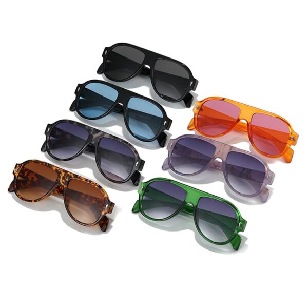 Retro Punk Men Pilot Sunglasses Fashion Rivets Decoration Gradient Eyewear Shades UV400 Women Trending Purple Sun Glasses - Image 4