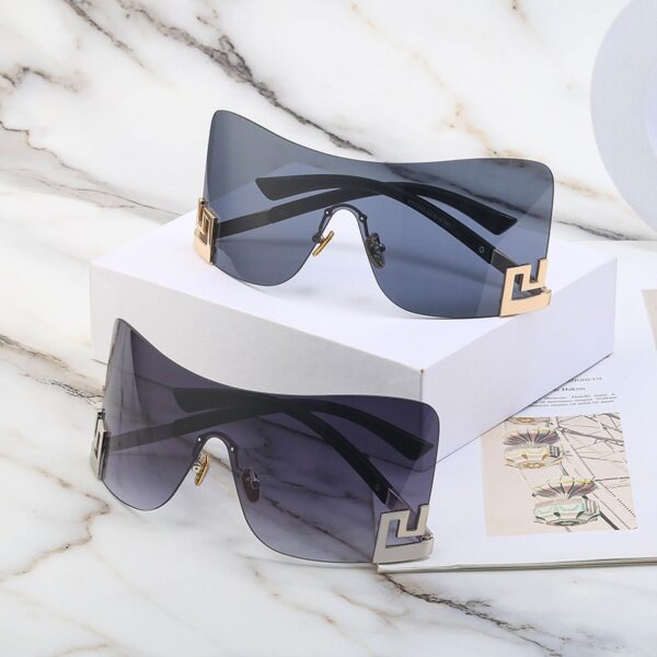 Sun Glasses For Women UV Resistant Individual Rimless Sunglasses - Image 2