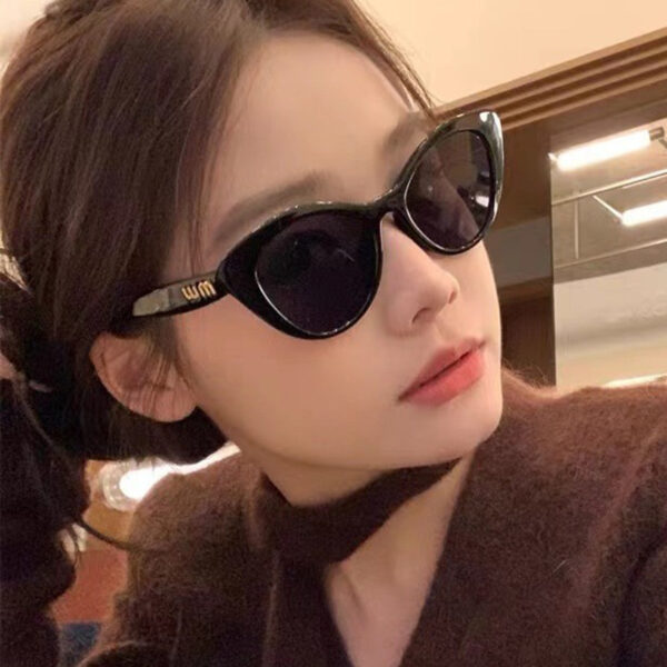 UV resistant slimming hot girl sunglasses for sun shading, high-end sunglasses for women