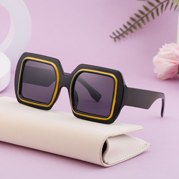 New European and American Fashion Square Large Frame Sunglasses for Women's High End Sensation Sunglasses for Women