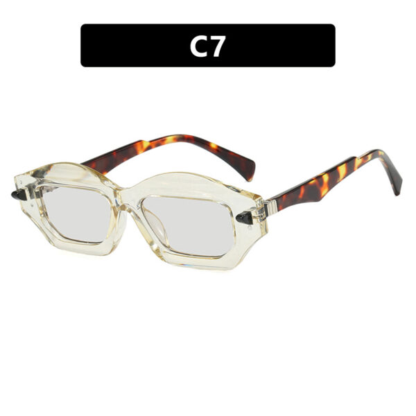 Irregular small frame sunglasses, high-end fashion show sunglasses, versatile, trendy, modern and fashionable sunglasses for women - Image 12